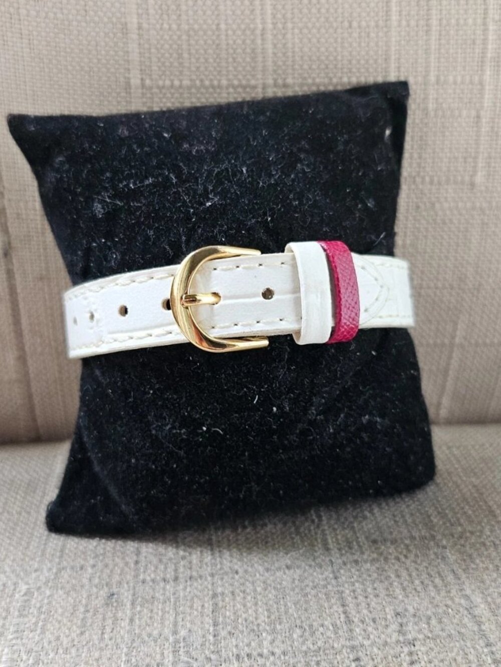 Vintage JAS Quartz Wristwatch White Leather Strap Gold Tone Case Ladies Watch - Picture 5 of 12